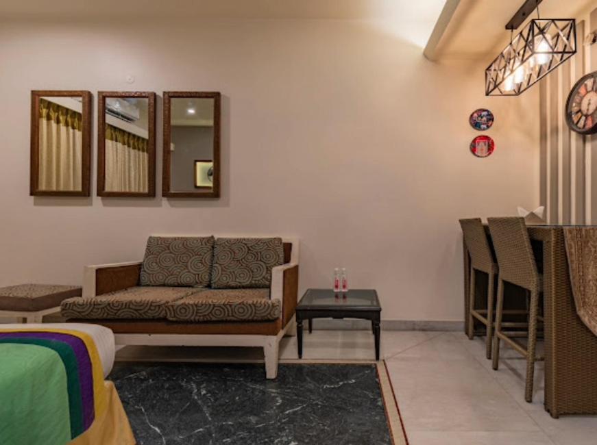 Hotel Imperial Park Sector 45 Gurgaon Eksteriør bilde