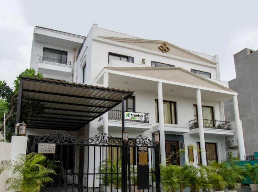 Hotel Imperial Park Sector 45 Gurgaon Eksteriør bilde
