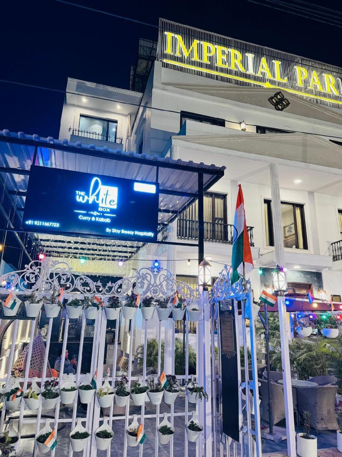 Hotel Imperial Park Sector 45 Gurgaon Eksteriør bilde